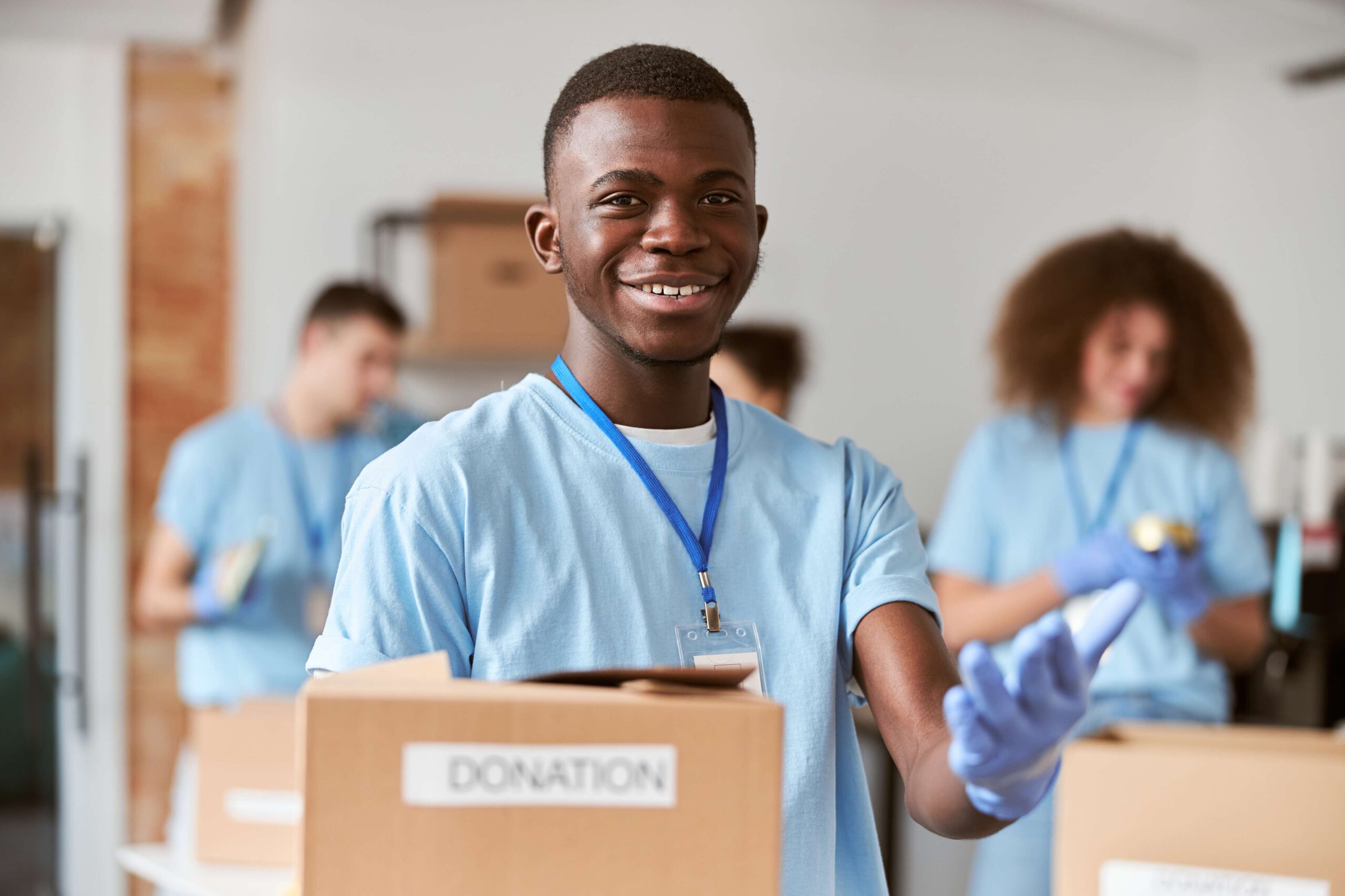 jpeg-optimizer_close-up-shot-of-african-american-young-male-volun-2023-11-27-05-16-24-utc